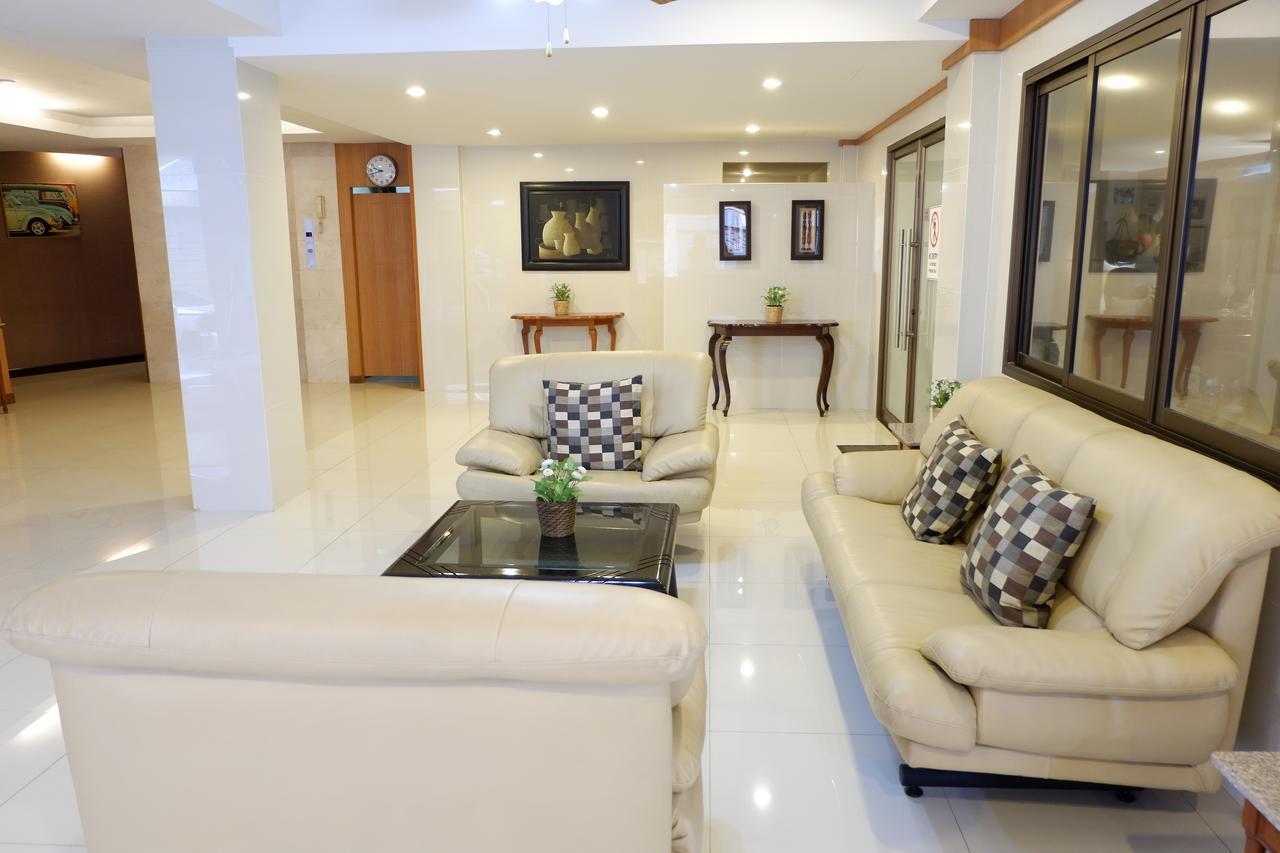 Dynasty Inn Bangkok Buitenkant foto